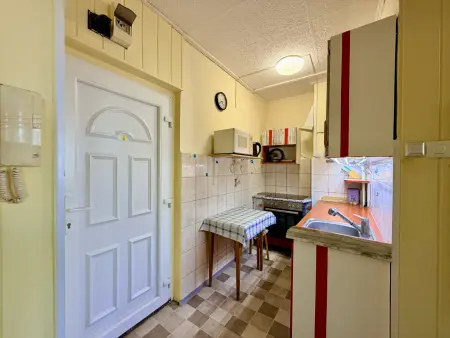 Eladó panellakás, Oroszlány 1+1 szoba 36 m² 29.5 M Ft