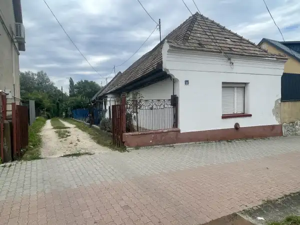 Eladó sorház, Tatabánya 3 szoba 58 m² 25.7 M Ft