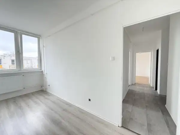 Eladó téglalakás, Oroszlány 2+1 szoba 49 m² 34.4 M Ft