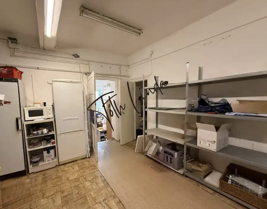 eladó téglalakás, Oroszlány