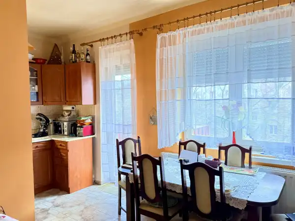 Eladó téglalakás, Oroszlány 3 szoba 57 m² 36.6 M Ft