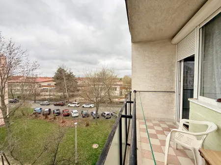 Eladó téglalakás, Oroszlány 2 szoba 54 m² 31 M Ft