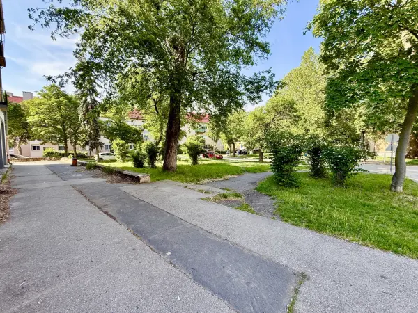 Eladó téglalakás, Oroszlány 2 szoba 48 m² 30.5 M Ft