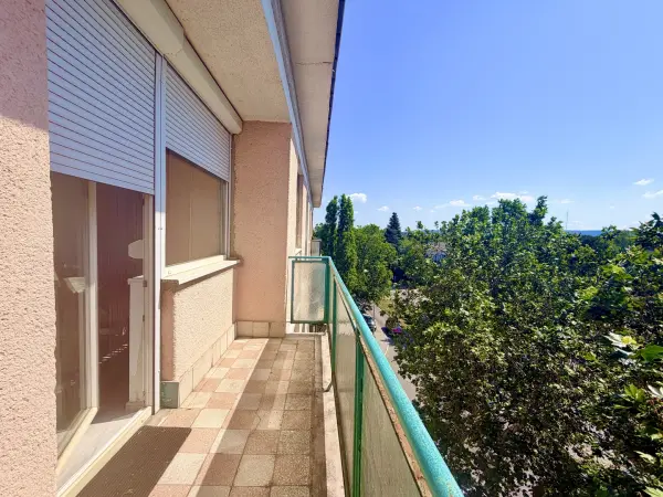 Eladó téglalakás, Oroszlány 1 szoba 40 m² 28.5 M Ft