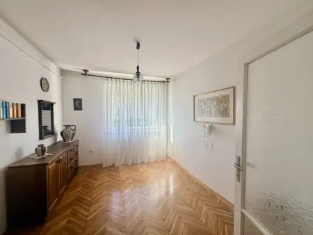 Eladó téglalakás, Oroszlány 3 szoba 74 m² 49.5 M Ft
