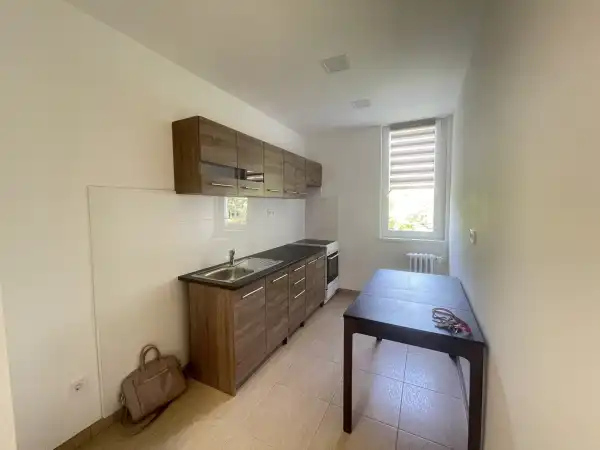 Kiadó téglalakás, Oroszlány 2 szoba 50 m² 145 E Ft/hó